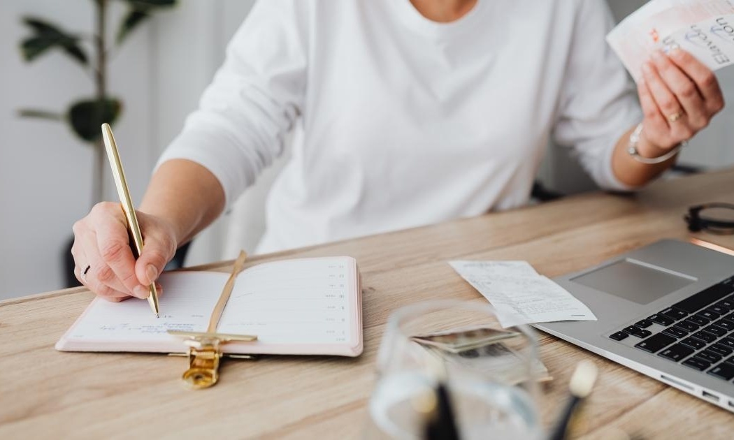 Hoe om te gaan met verandering van inkomsten